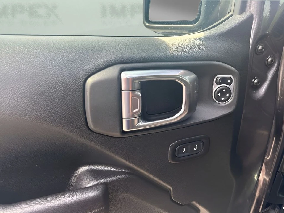 2025 Jeep JL Wrangler - Image 20 of 26