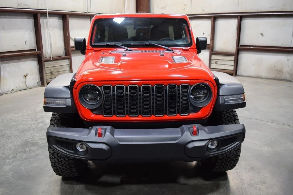 2025 Jeep JL Wrangler - Image 2 of 31