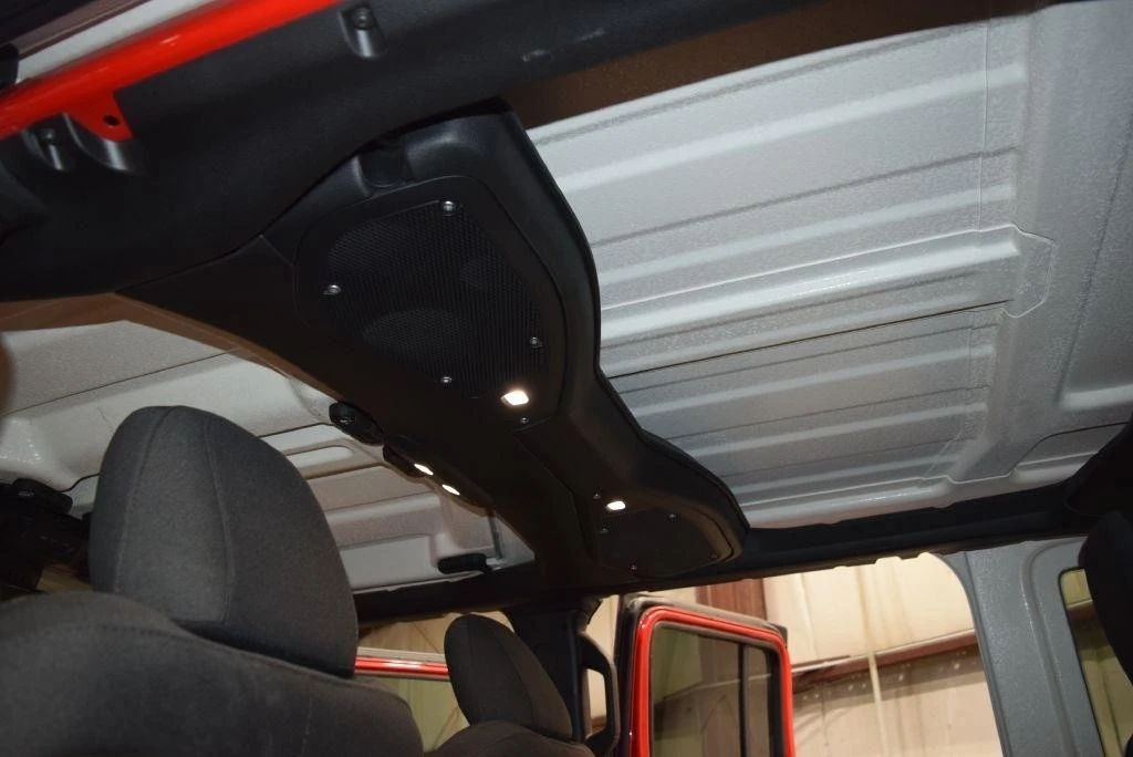 2025 Jeep JL Wrangler - Image 16 of 31