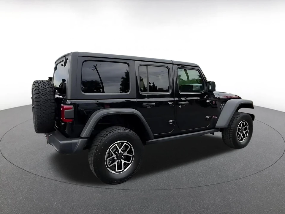 2025 Jeep JL Wrangler - Image 16 of 31