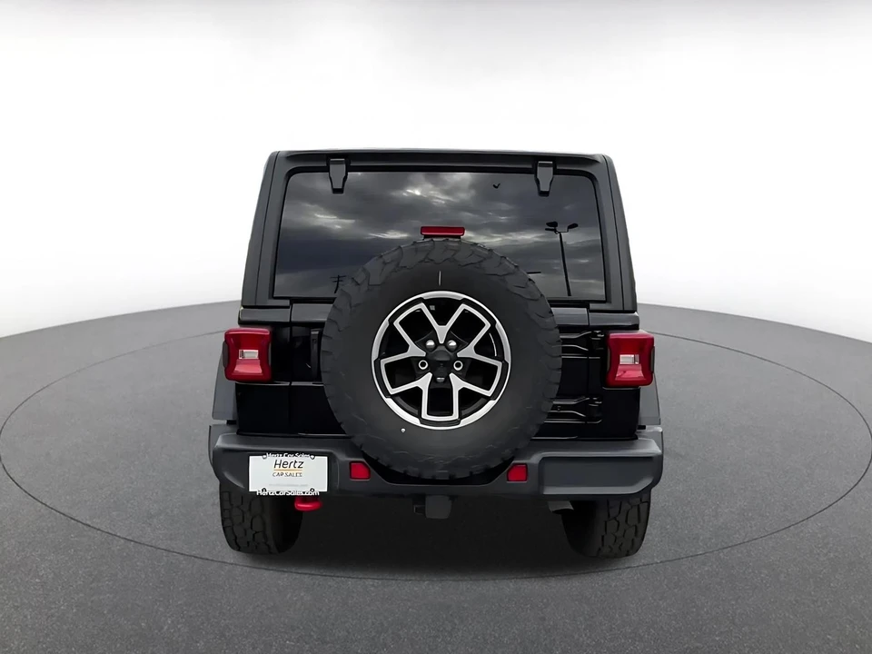 2025 Jeep JL Wrangler - Image 13 of 31