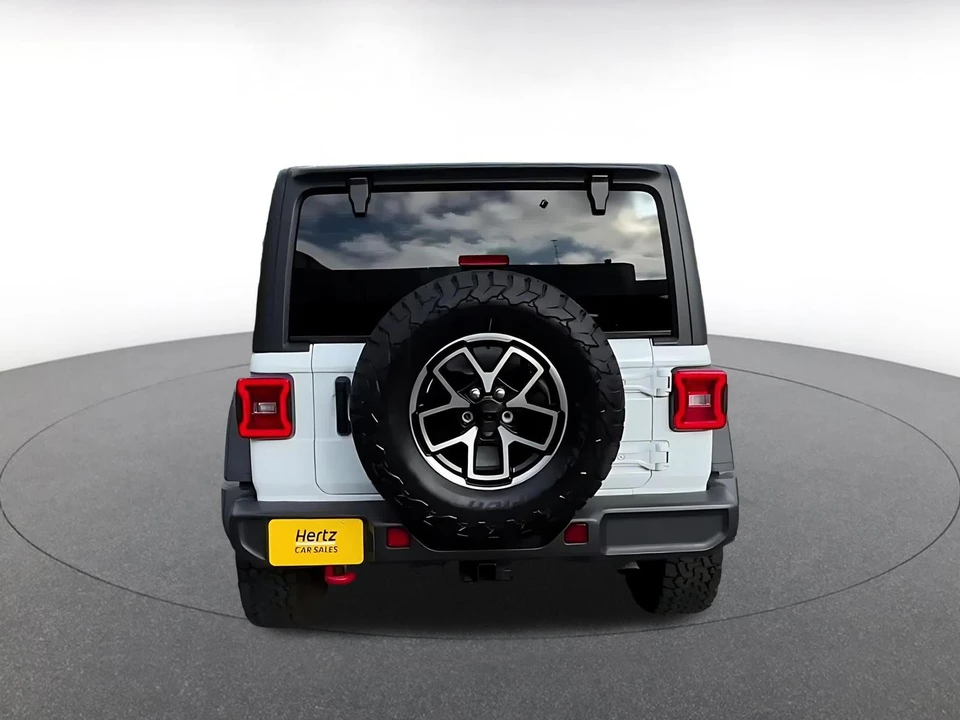 2025 Jeep JL Wrangler - Image 13 of 31