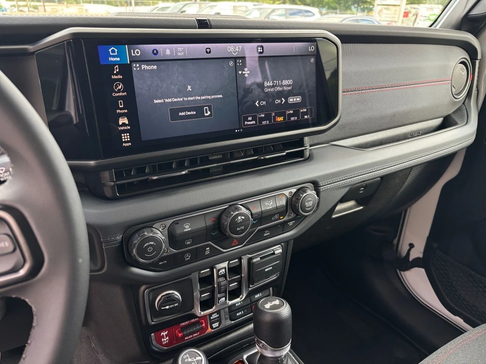 2025 Jeep JL Wrangler - Image 22 of 31