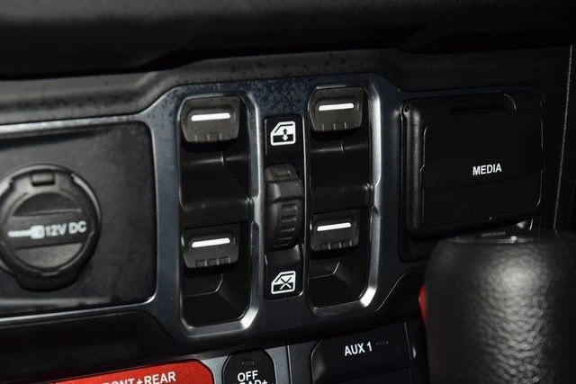 2025 Jeep JL Wrangler - Image 31 of 31