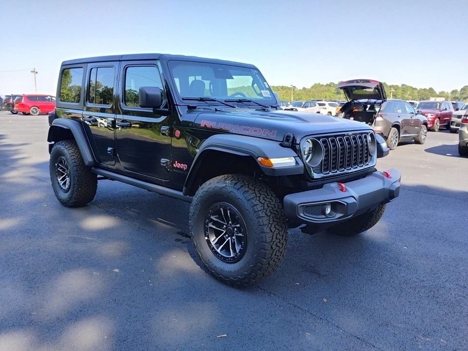2025 Jeep JL Wrangler - Image 3 of 12