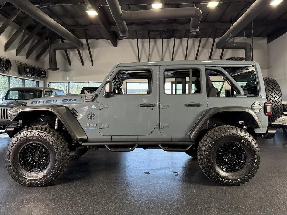 2025 Jeep JL Wrangler - Image 4 of 31