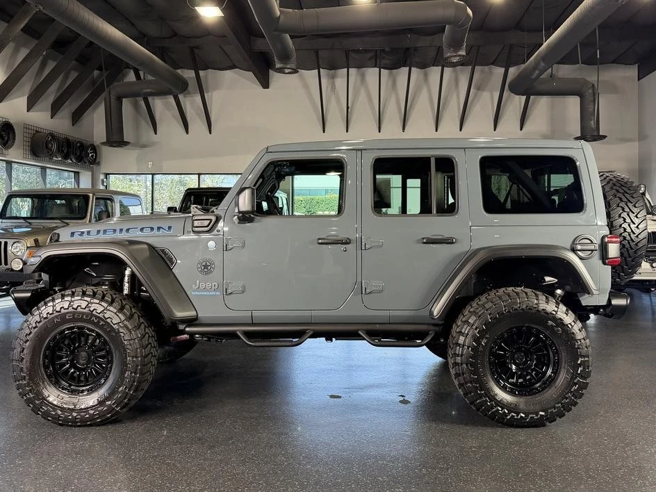 2025 Jeep JL Wrangler - Image 16 of 31