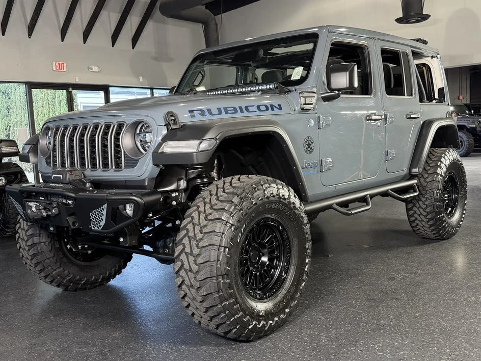 2025 Jeep JL Wrangler - Image 3 of 31