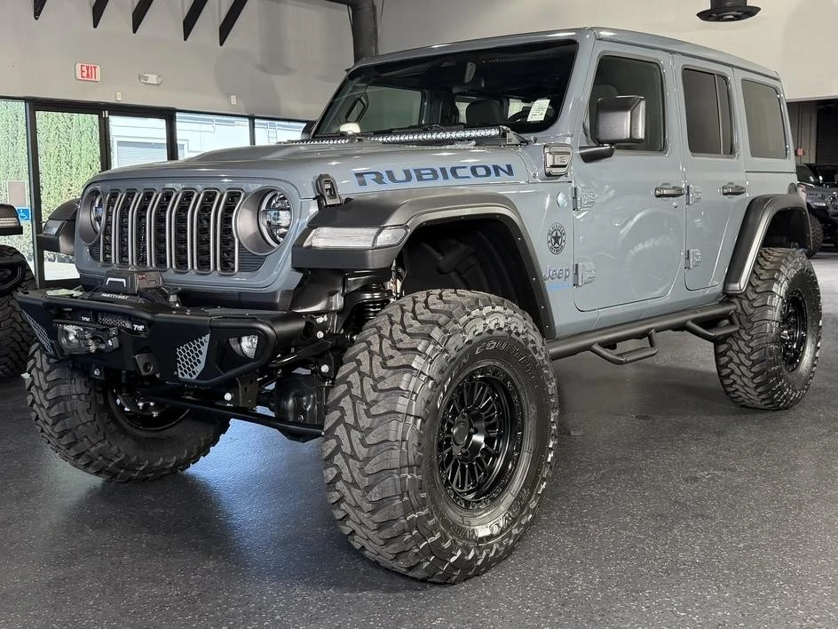 2025 Jeep JL Wrangler - Image 13 of 31
