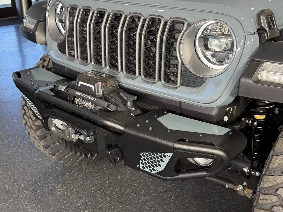 2025 Jeep JL Wrangler - Image 12 of 31
