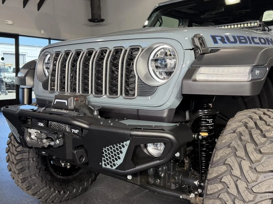 2025 Jeep JL Wrangler - Image 11 of 31