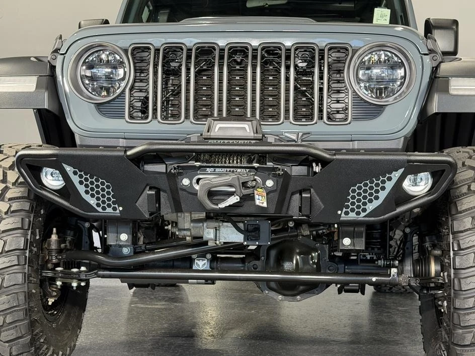 2025 Jeep JL Wrangler - Image 4 of 31