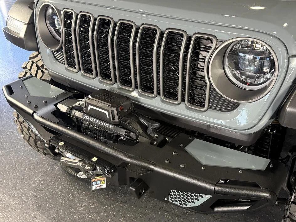2025 Jeep JL Wrangler - Image 6 of 31