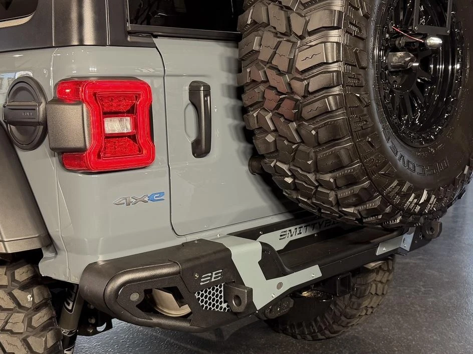 2025 Jeep JL Wrangler - Image 11 of 31