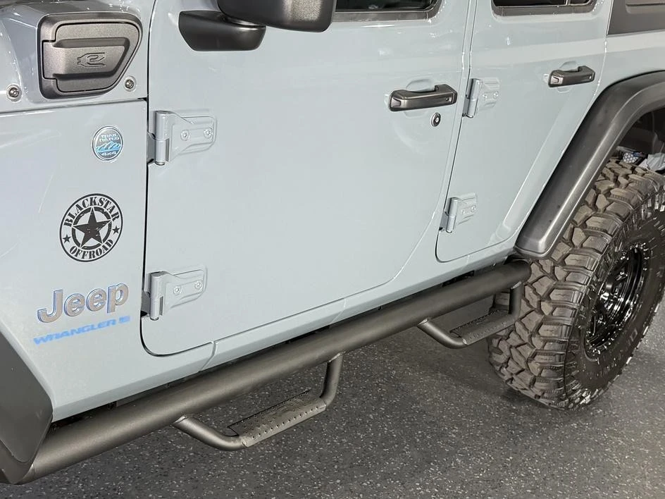 2025 Jeep JL Wrangler - Image 8 of 31