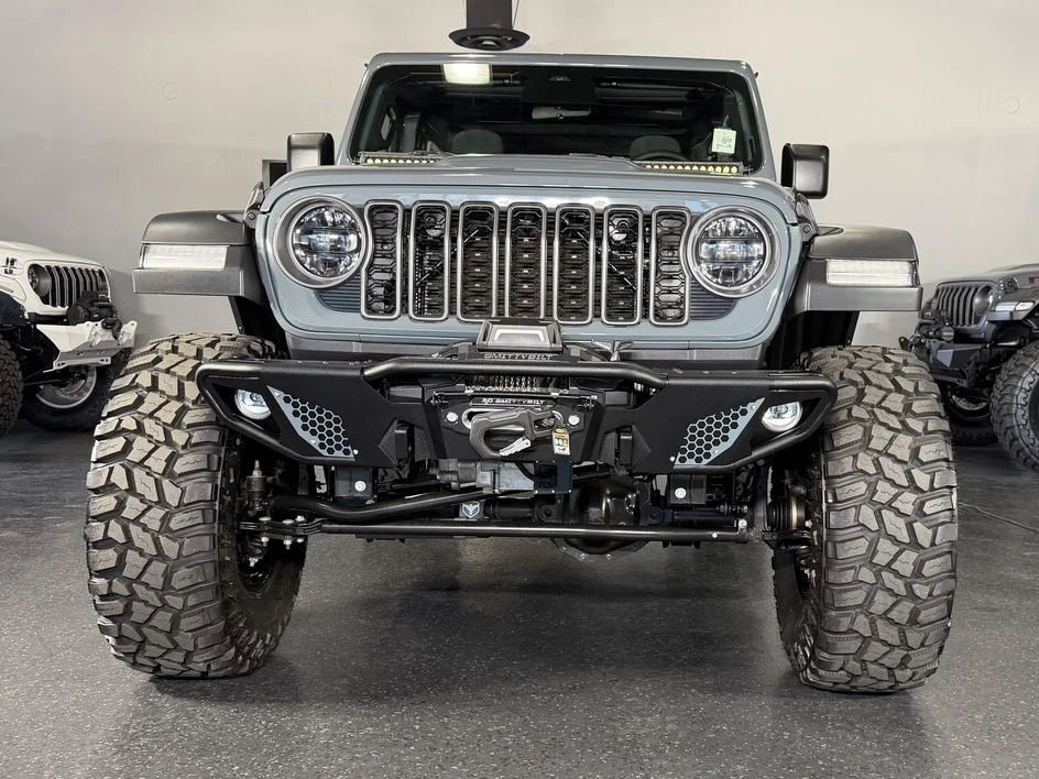 2025 Jeep JL Wrangler - Image 3 of 31