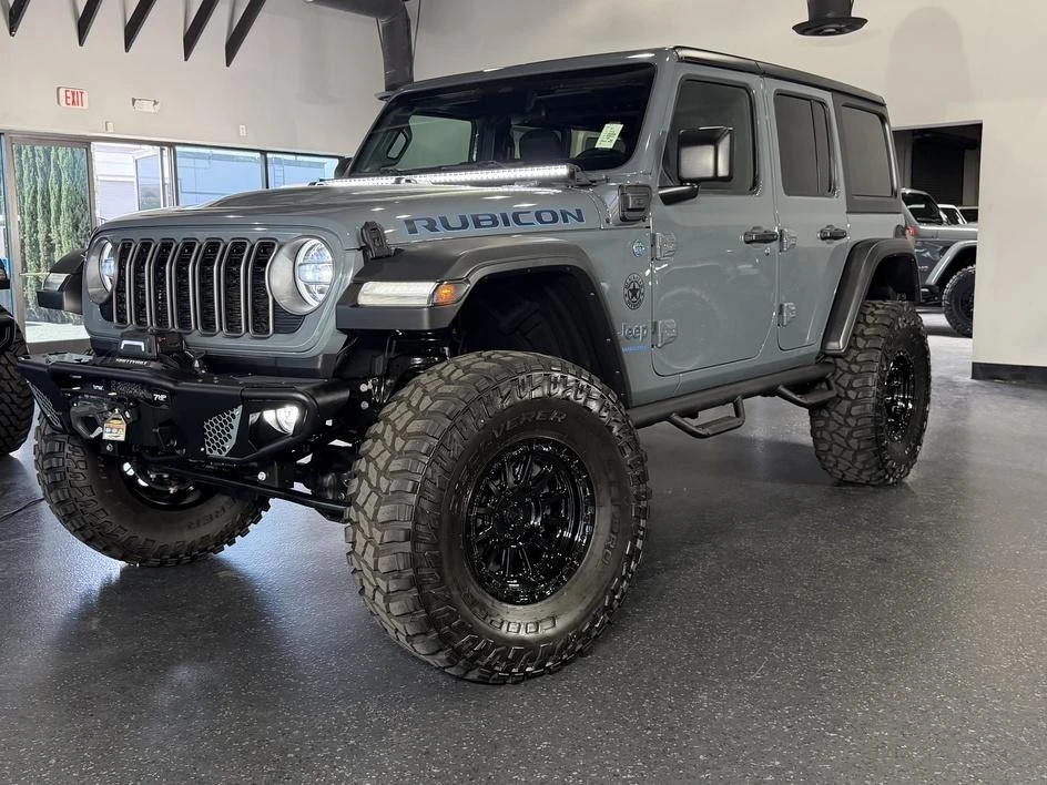 2025 Jeep JL Wrangler - Image 31 of 31
