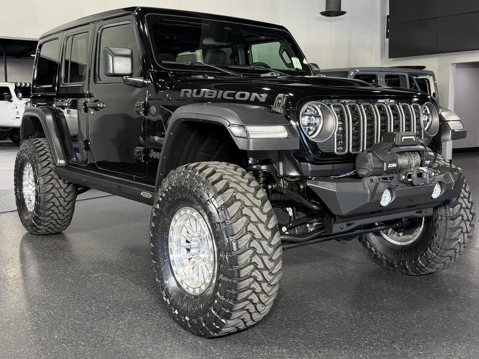 2025 Jeep JL Wrangler - Image 3 of 31