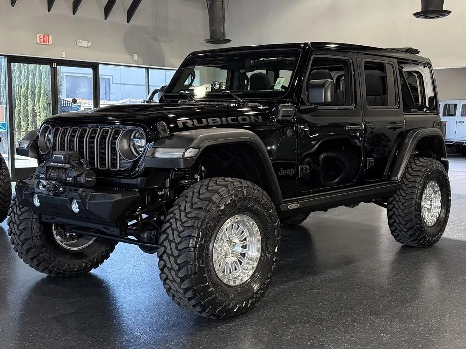 2025 Jeep JL Wrangler - Image 19 of 31