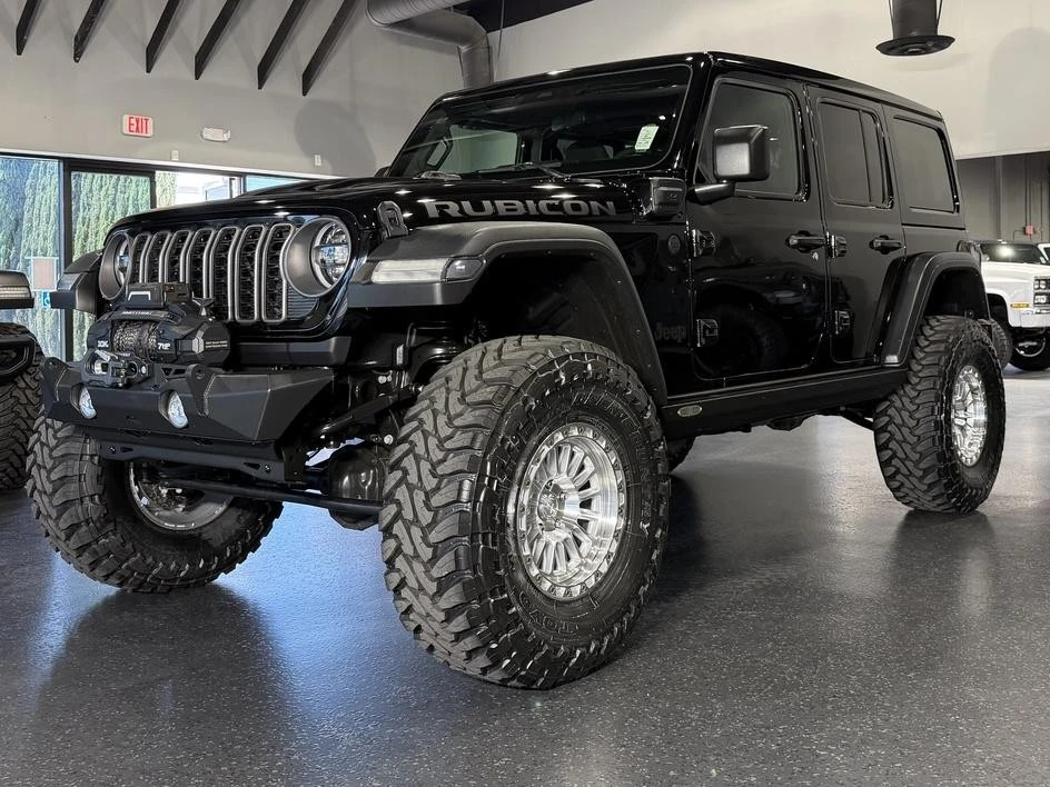 2025 Jeep JL Wrangler - Image 8 of 31