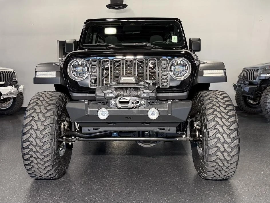 2025 Jeep JL Wrangler - Image 4 of 31