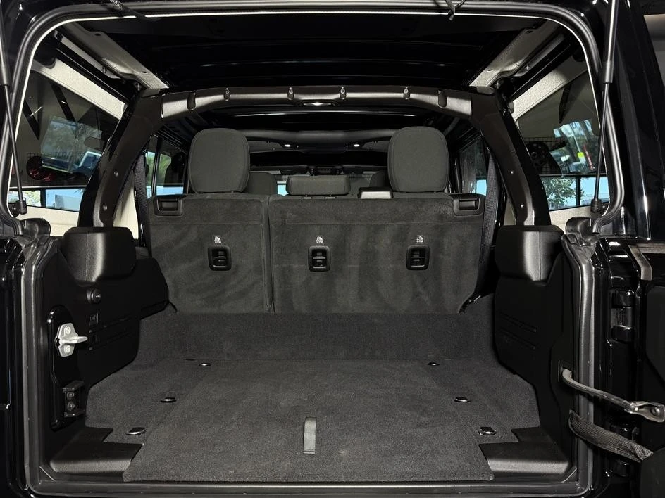 2025 Jeep JL Wrangler - Image 31 of 31
