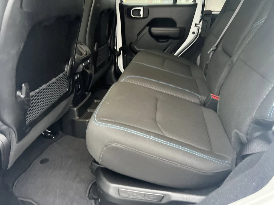 2025 Jeep JL Wrangler - Image 11 of 21