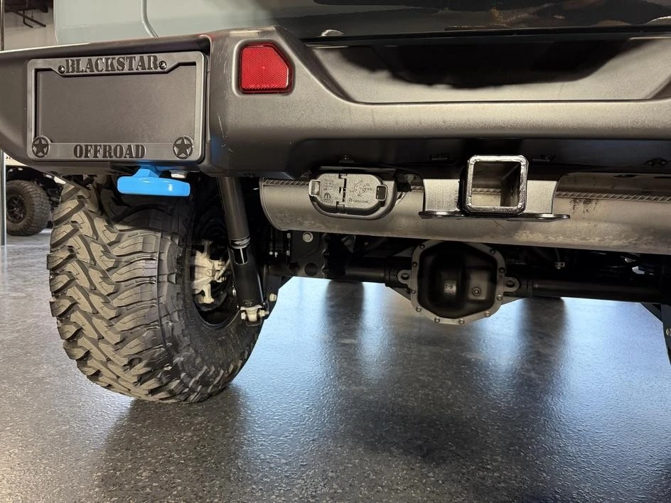 2025 Jeep JL Wrangler - Image 14 of 30