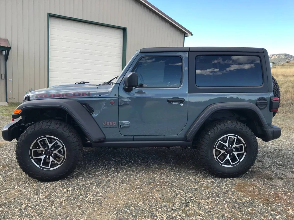 2025 Jeep JL Wrangler - Image 3 of 8