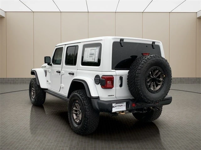 2025 Jeep JL Wrangler - Image 3 of 12
