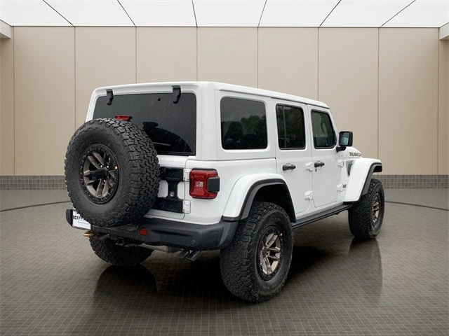 2025 Jeep JL Wrangler - Image 5 of 12