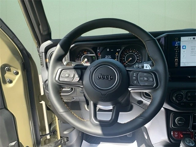 2025 Jeep JL Wrangler - Image 19 of 21