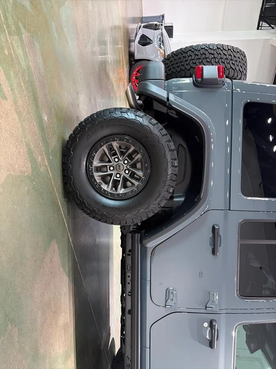 2025 Jeep - Image 9 of 31