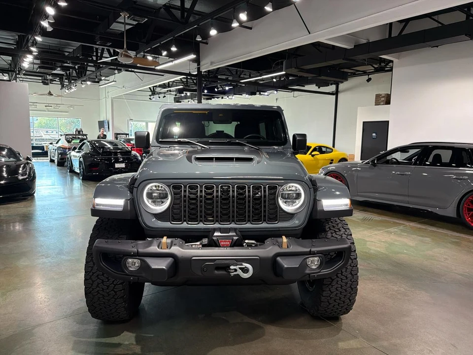 2025 Jeep - Image 13 of 31