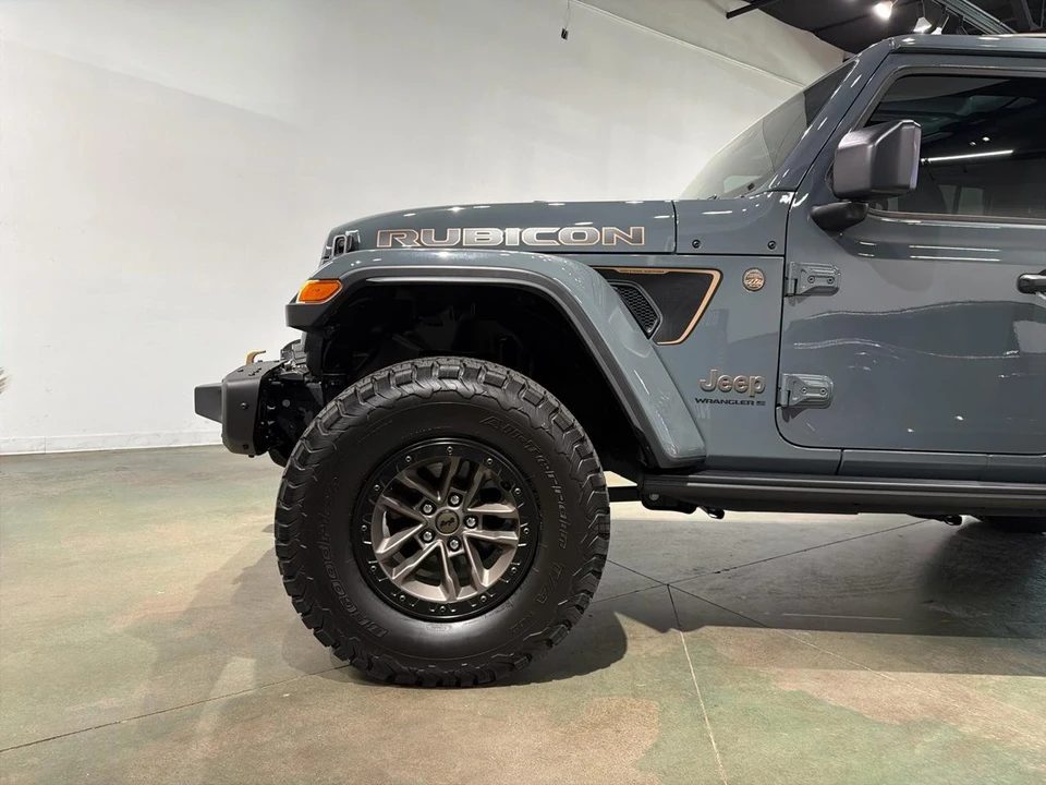 2025 Jeep - Image 3 of 31