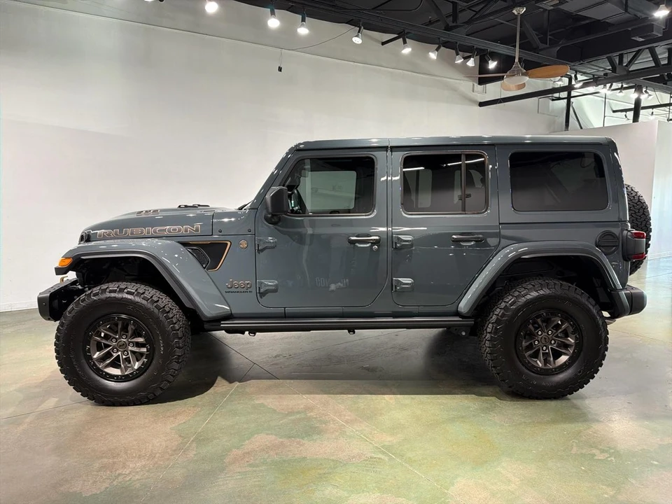 2025 Jeep - Image 4 of 31