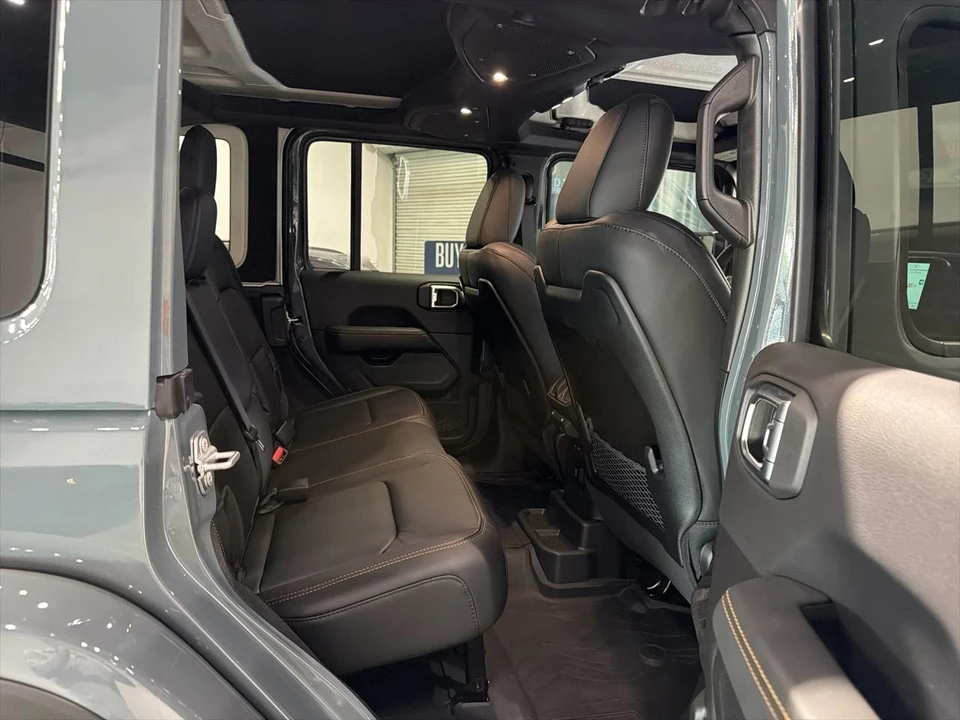 2025 Jeep - Image 27 of 31