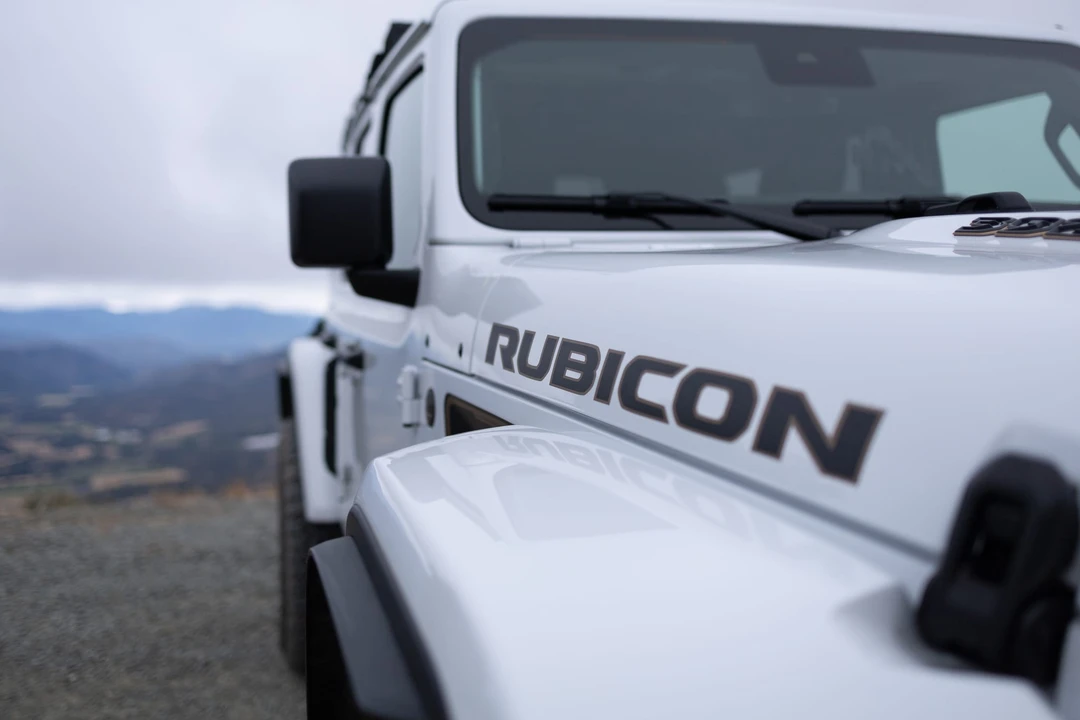 2025 Jeep JL Wrangler - Image 23 of 31