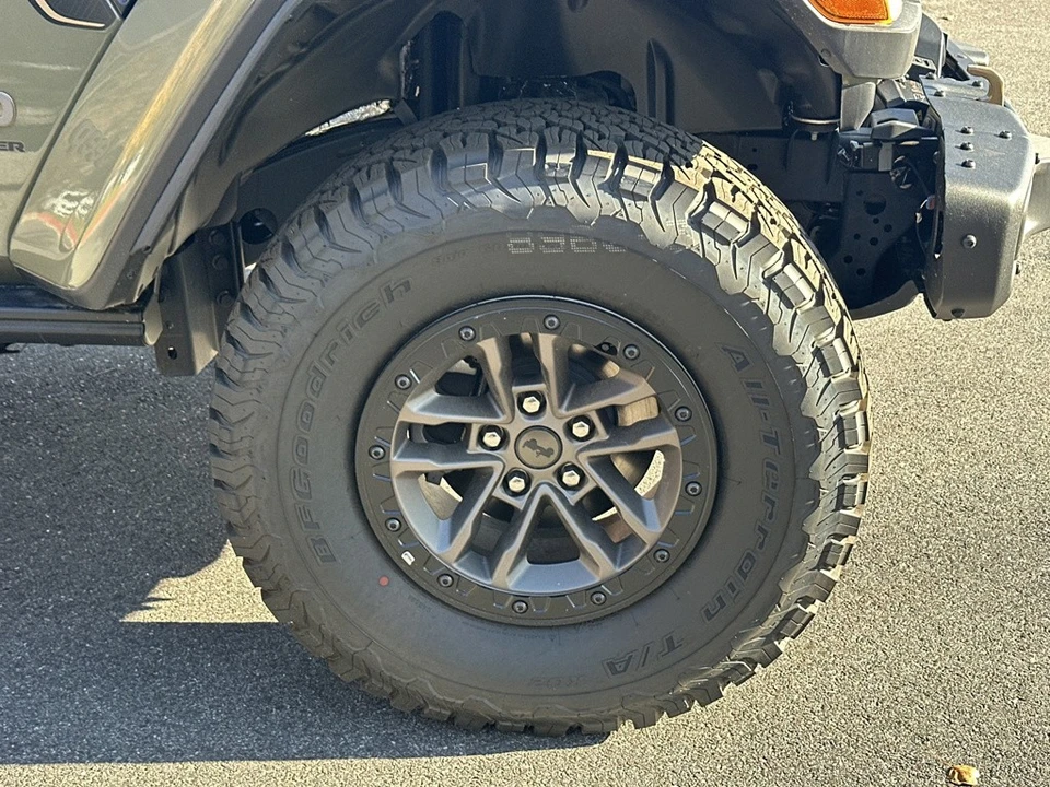 2025 Jeep JL Wrangler - Image 12 of 12