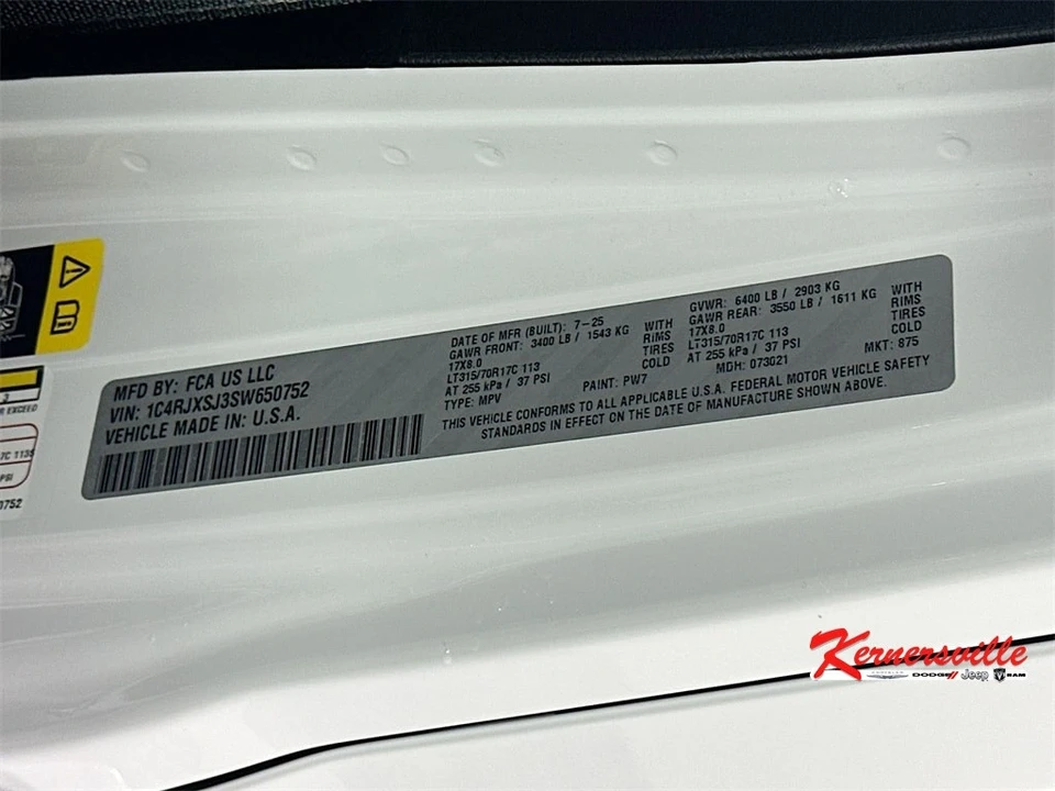 2025 Jeep JL Wrangler - Image 19 of 21