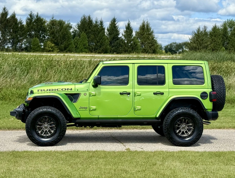 2025 Jeep JL Wrangler - Image 8 of 31