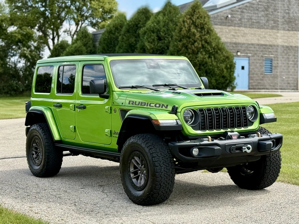 2025 Jeep JL Wrangler - Image 13 of 31