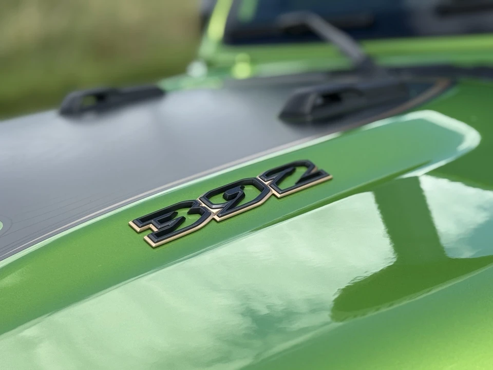 2025 Jeep JL Wrangler - Image 17 of 31