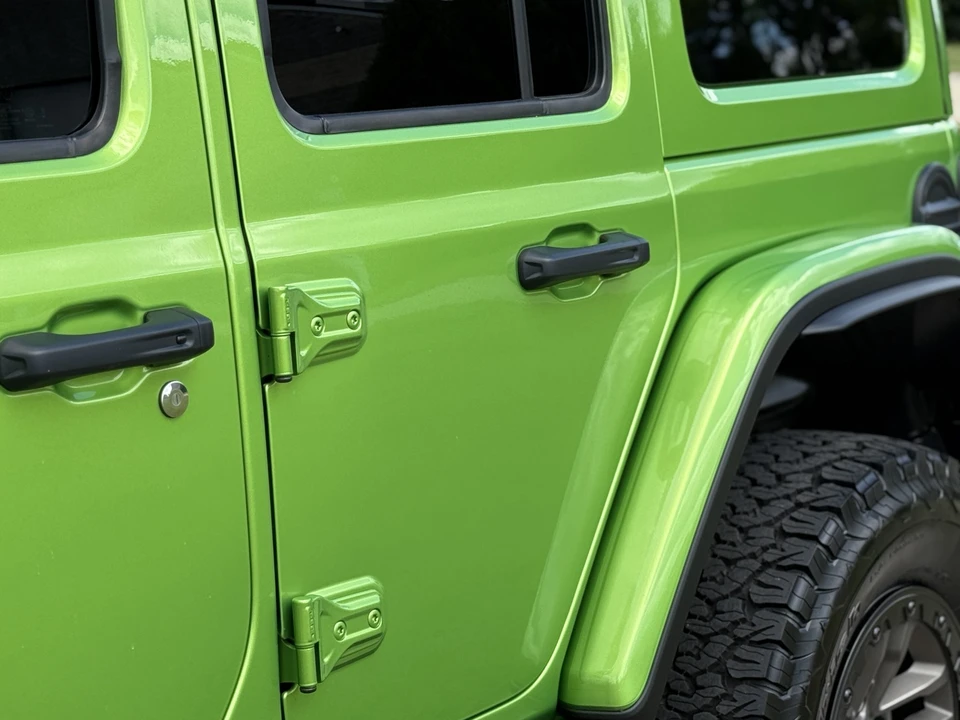 2025 Jeep JL Wrangler - Image 22 of 31