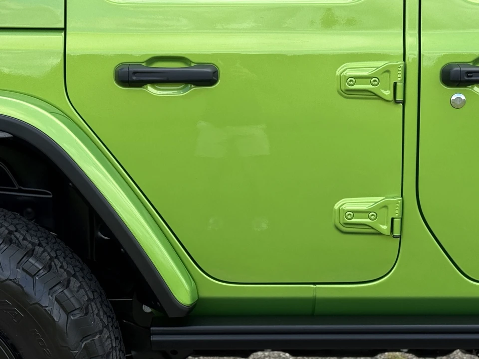 2025 Jeep JL Wrangler - Image 30 of 31