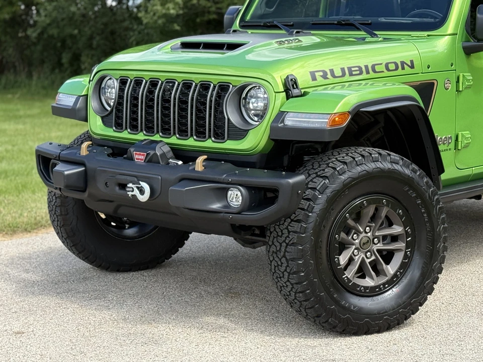 2025 Jeep JL Wrangler - Image 16 of 31
