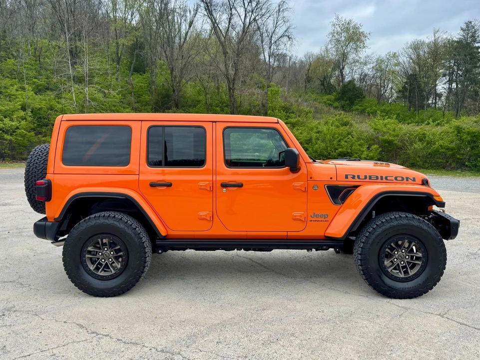 2025 Jeep JL Wrangler - Image 7 of 21