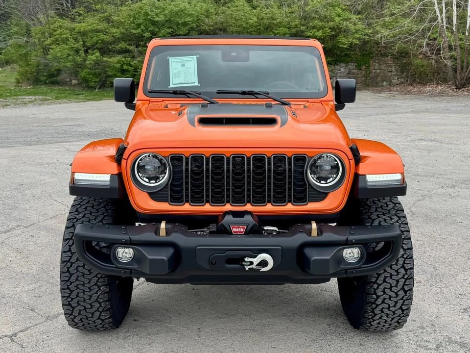 2025 Jeep JL Wrangler - Image 5 of 21