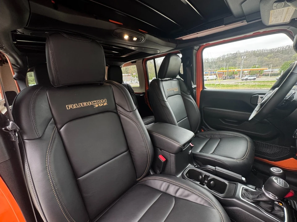 2025 Jeep JL Wrangler - Image 19 of 21