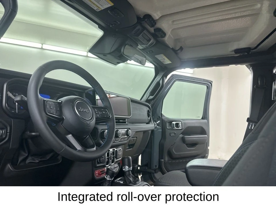 2025 Jeep JL Wrangler - Image 30 of 31
